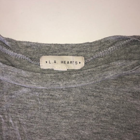l.a hearts crop top - Picture 2 of 3